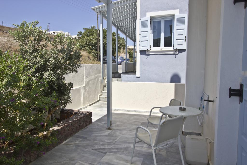 Erato Apartments Fira  Exterior foto